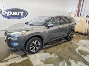 Nissan Rogue SV 2.5L 4 2021