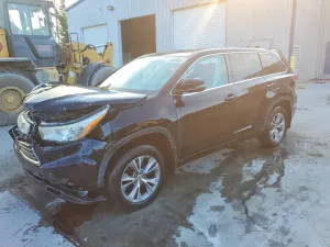 Toyota Highlander LE 3.5L 6 2014