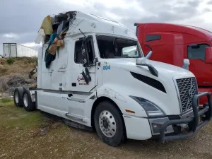 Volvo VN 12.8L 6 2023