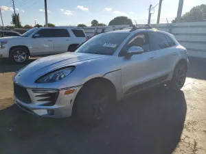 Porsche Macan 2.0L 4 2017