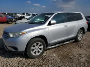Toyota Highlander BASE 3.5L 6 2013