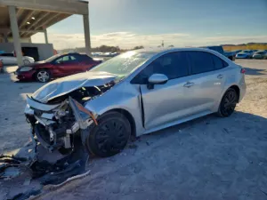 Toyota Corolla LE 2.0L 4 2024