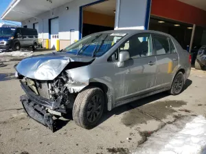 Nissan Versa S 1.8L 4 2011