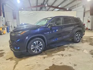 Toyota Highlander 2.4L 4 2024