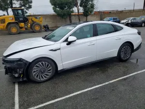 Hyundai Sonata HYBRID 2.0L 4 2025