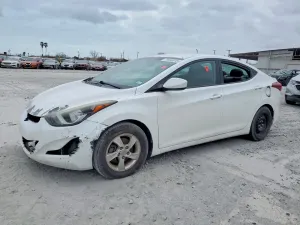 Hyundai Elantra SE 1.8L 4 2014