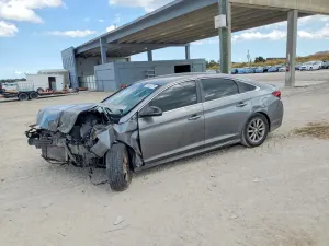 Hyundai Sonata SE 2.4L 4 2019
