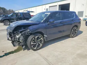 Mitsubishi Outlander SE 2.5L 4 2024