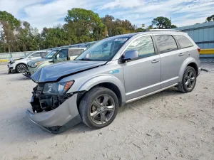 Dodge Journey CROSSROAD 2.4L 4 2016