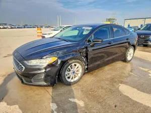 Ford Fusion SE 1.5L 4 2020
