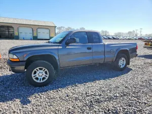 Dodge Dakota 4.7L 8 2002