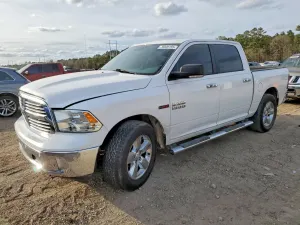 RAM 1500 SLT 3.0L 6 2017