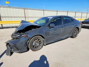 Toyota Camry XSE 2.5L 4 2025