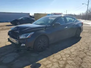 Nissan Altima S 2.5L 4 2020