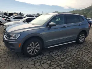 Volkswagen Tiguan S 2.0L 4 2020