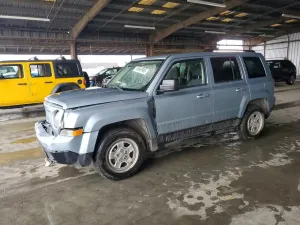 Jeep Patriot SPORT 2.0L 4 2013