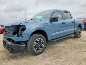 Ford F-150 LIGHTNING PRO 2023