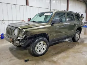 Jeep Patriot SPORT 2.4L 4 2016