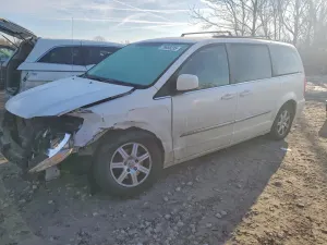 Chrysler Town & Country TOURING 3.6L 6 2013