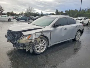 Nissan Maxima S 3.5L 6 2009