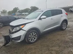 Kia Sportage LX 2.4L 4 2016