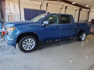 Chevrolet Silverado 1500 K1500 CUSTOM 2.7L 4 2024