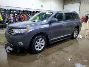 Toyota Highlander BASE 3.5L 6 2013