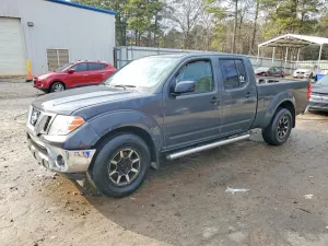 Nissan Frontier CREW CAB SE 4.0L 6 2010