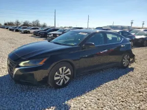 Nissan Altima S 2.5L 4 2023