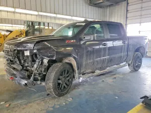 Chevrolet Silverado 1500 K1500 TRAIL BOSS CUSTOM 2.7L 4 2023