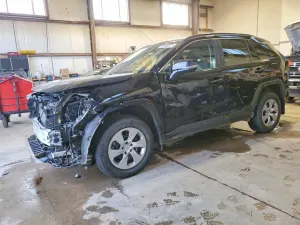 Toyota Rav4 LE 2.5L 4 2021