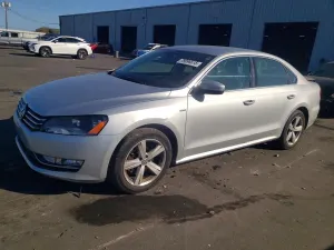 Volkswagen Passat S 1.8L 4 2015