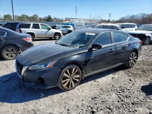 Nissan Altima SR 2.5L 4 2019