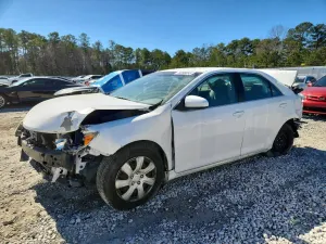Toyota Camry L 2.5L 4 2014
