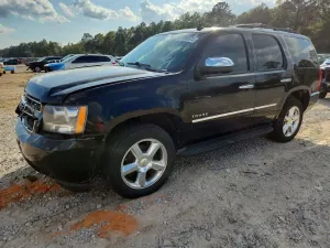 Chevrolet Tahoe C1500 LTZ 5.3L 8 2011