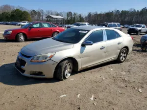 Chevrolet Malibu LS 2.5L 4 2015