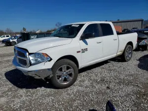 RAM 1500 SLT 5.7L 8 2019