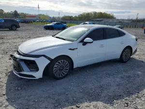 Hyundai Sonata 2.0L 4 2025