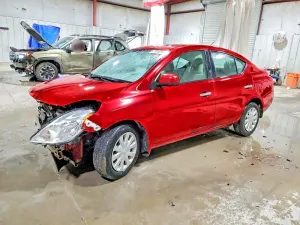 Nissan Versa S 1.6L 4 2013