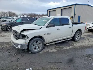 RAM 1500 SLT 5.7L 8 2016