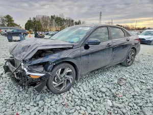 Hyundai Elantra SEL SPORT 2.0L 4 2025