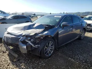 Lexus ES 2.5L 4 2016