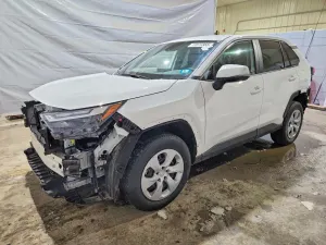 Toyota Rav4 LE 2.5L 4 2025