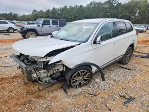 Mitsubishi Outlander SE 2.4L 4 2017