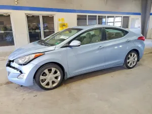 Hyundai Elantra GLS 1.8L 4 2013