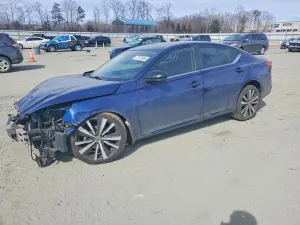 Nissan Altima SR 2.5L 4 2021