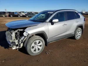 Toyota Rav4 LE 2.5L 4 2021