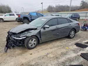Hyundai Elantra SE 2.0L 4 2026