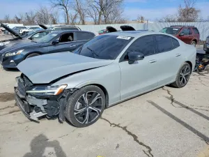 Volvo S60 2.0L 4 2024