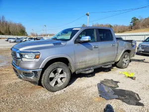 RAM 1500 LARAMIE 5.7L 8 2019